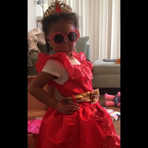 Meet your Posher, Miss Hall NYC - Picture 1 of 2